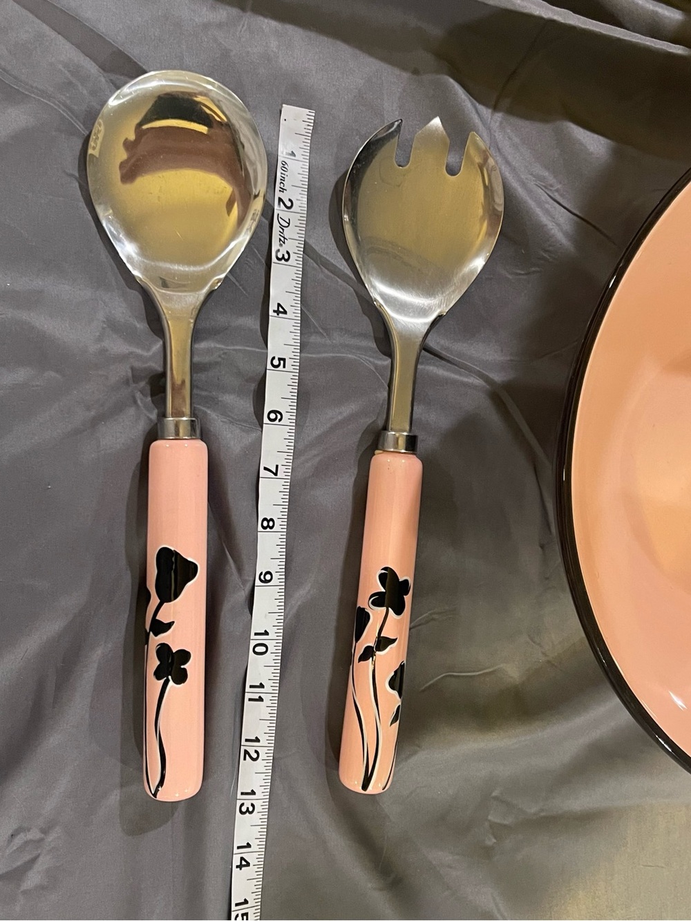 Mary Kay Pink and Black Floral Serving Bowl with Matching Salad Servers - Picture 5 of 7